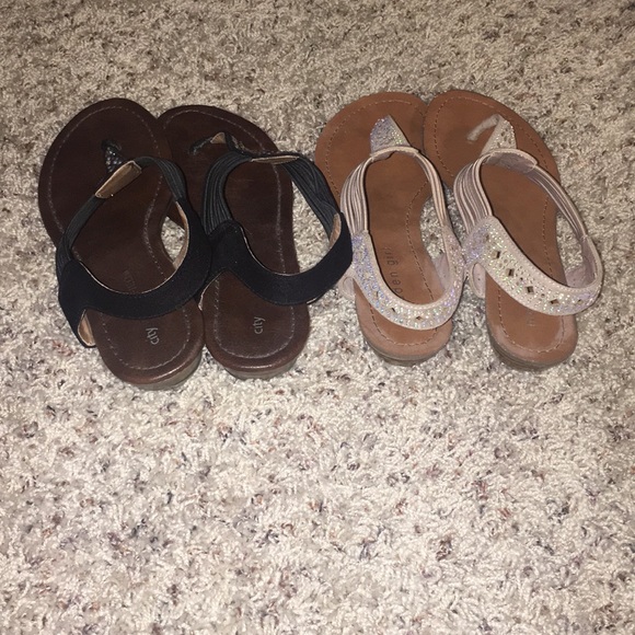 Sandal Bundle🖤🖤🖤 - Picture 4 of 6